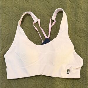 On Running Light Pink Sports Bra